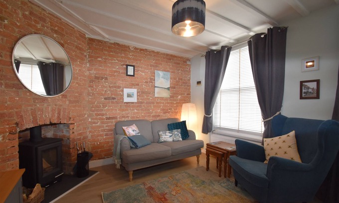 Rye Cottage | Honey Cottage is a romantic cottage only minutes from Rye town centre