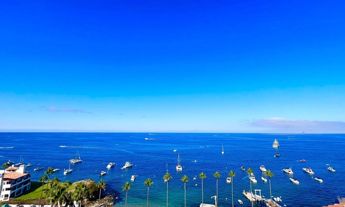 Avalon Condo | Honeymoon Cove Catalina