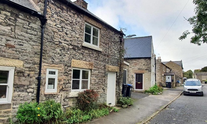 Great Longstone House | Hope Cottage, Great Longstone