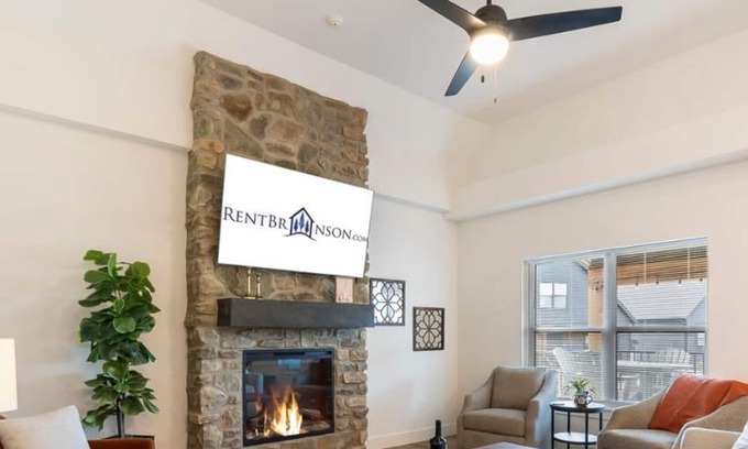 Hollister House | Hope Ridge @ Rocky Shores Free Daily Activities Close to Thunder Ridge Cmty Indoor Pool!