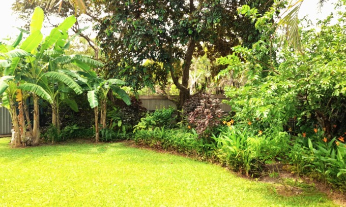 Horn Island House | Horn Island 3 Bedroom House with Tropical gardens
