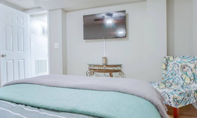 Edgewood Apartment | Hosea - House of Sng