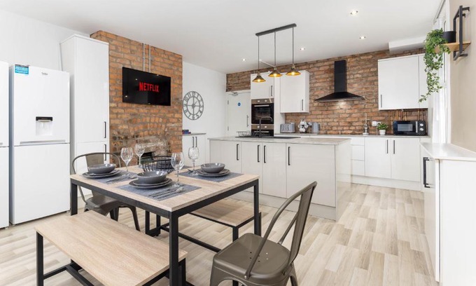 Wavertree House | Host Liverpool - The Wavertree Rooms