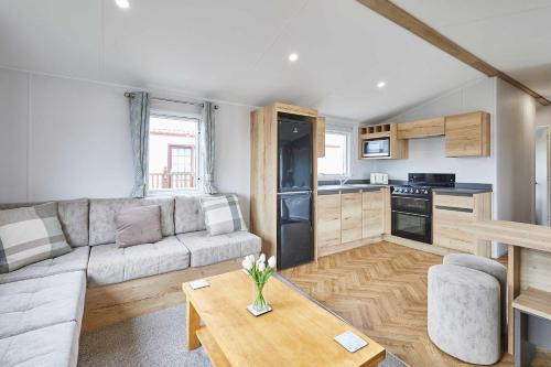 Morecambe Ski Chalet | Host & Stay - Bowland