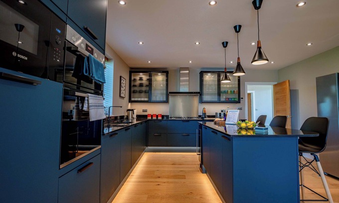 Worcester House | Host & Stay | Hilltop House