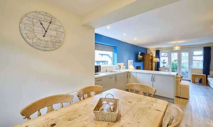 Bamburgh House | Host Stay Kittling Nook