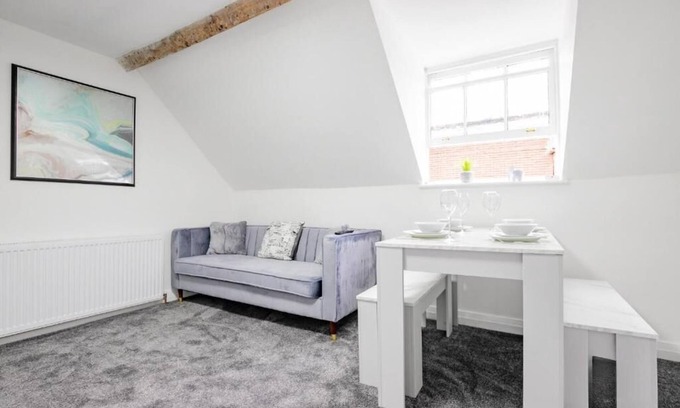 Worcester Condo | Host & Stay | New Street Dwelling