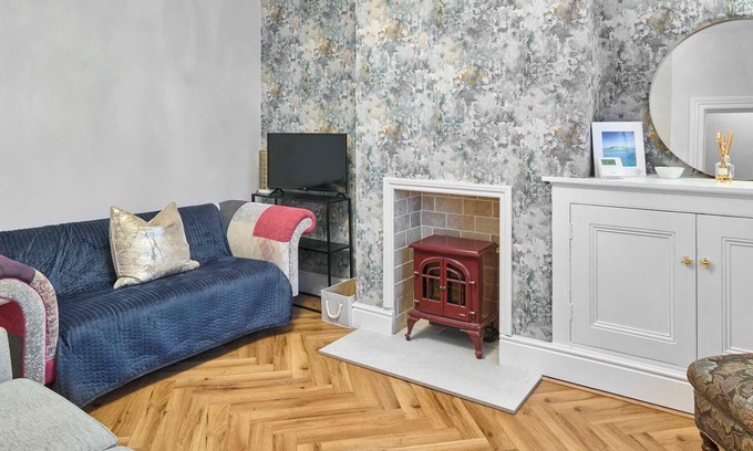 Liverpool House | Host & Stay | Railway Cottages