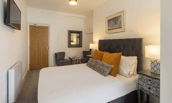 West Cliff Apartment | Host & Stay | Ruswarp Studio at the Sandbeck