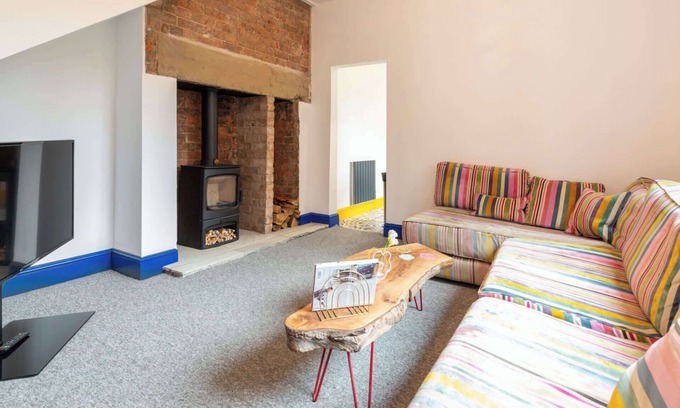 Lincoln House | Host & Stay | Temple Gardens