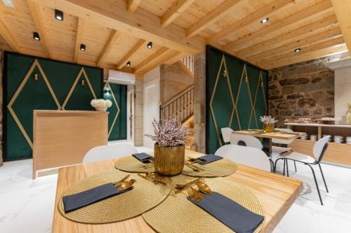 Caldas de Reis House | Hostal HCELENIS
