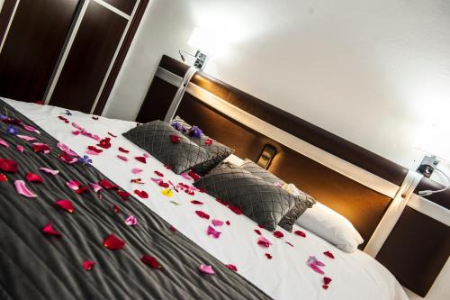 Lucena Hotel | HOSTAL LAS PALOMAS