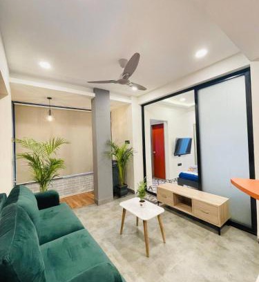 Indore Apartment | Hostique Blossom, Private Studio for Staycation
