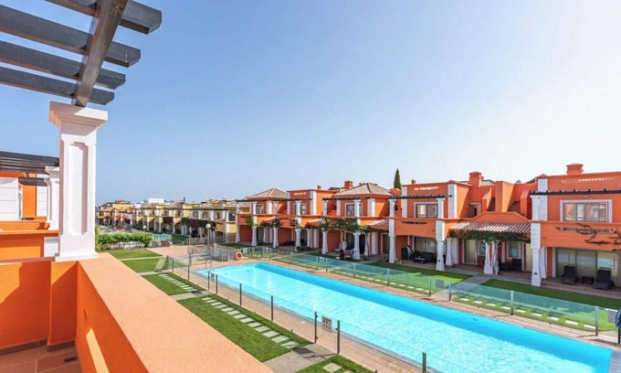 Luz de Tavira House | HostWise - Spacious and Luxurious w/Terrace and Pool