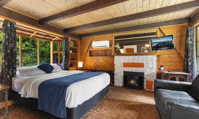 Union Cabin | Hot Tub Cabin #1