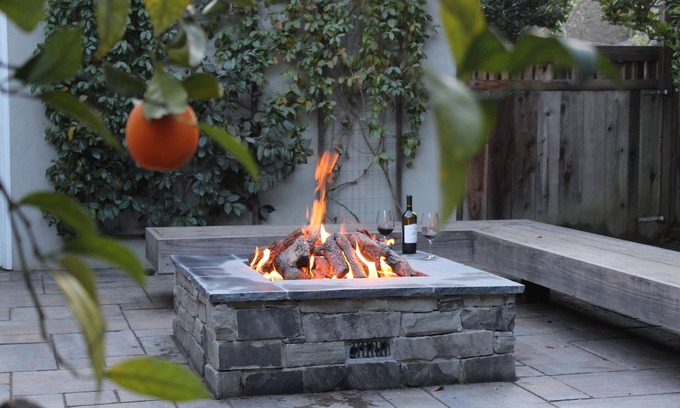 St. Helena House | Hot Tub, Fire Pit, EV Charger. Unwind 🍷 at Our Cozy Retreat.