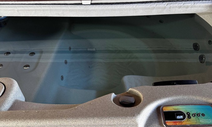 Ontonagon House | Hot Tub- Gaming House