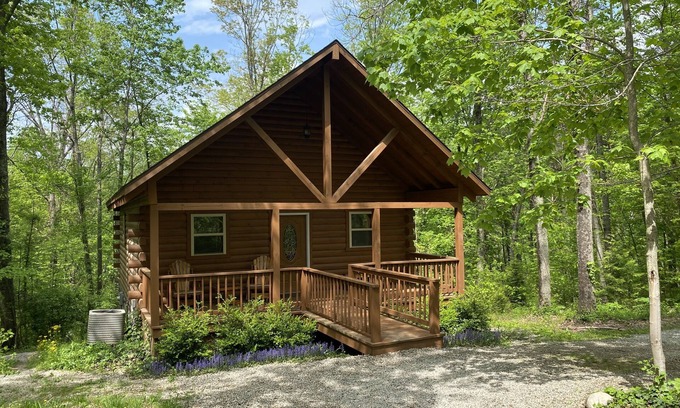 Carbon Hill House | Hot tub, Log Fireplace, Large Fire pit, large decks.