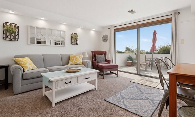 Lynden Other | Hot Tub | Private | Peace w/Views