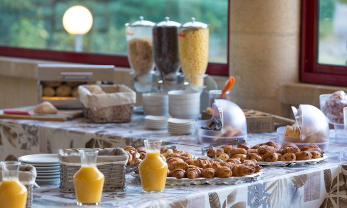 Cazeres-sur-l'Adour Hotel | Hotel Aireco