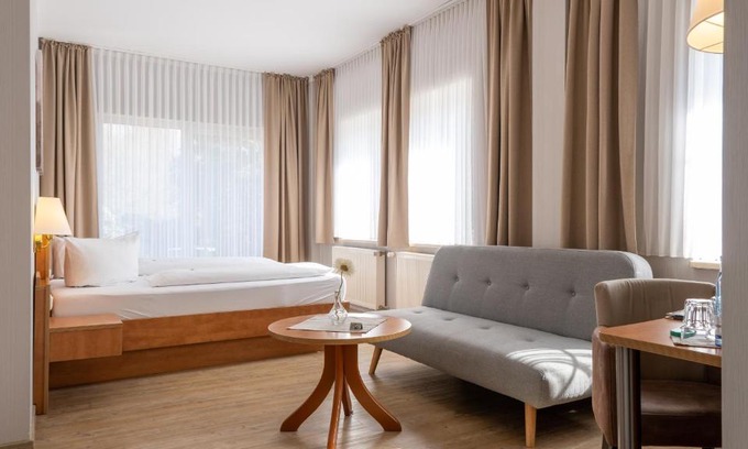 Stendal Hotel | Hotel Am Uenglinger Tor