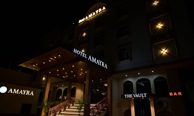 Amer Fort Road Hotel | Hotel Amayra