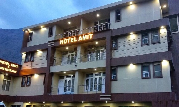 Bajaura Hotel | Hotel Amit