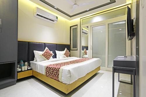 South West Hotel | Hotel Applewood Residency - Offering Free Airport Drop