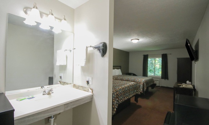 Glenwood Hotel | Hotel Arthur by OYO Glenwood Hwy 34