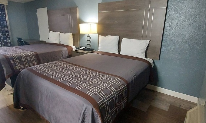 DeLand Hotel | HOTEL BLUE
