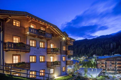 Madonna di Campiglio Hotel | Hotel Chalet Del Sogno