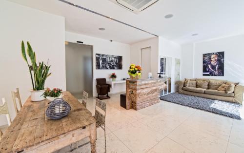 Civitanova Marche Hotel | Hotel Country House La Radice