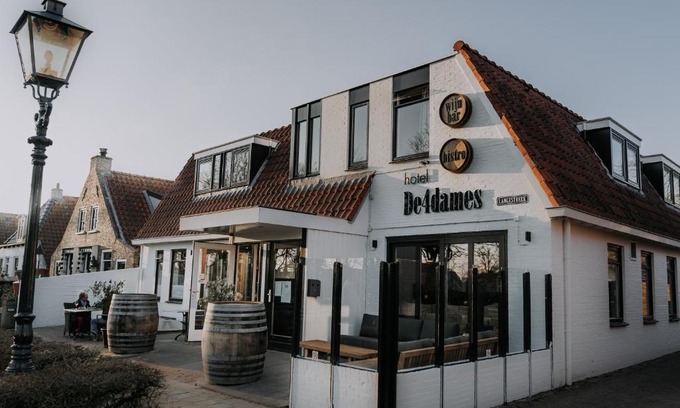 Schiermonnikoog Hotel | Hotel De4dames