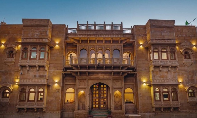 Jaisalmer Hotel | Hotel Dev Garh