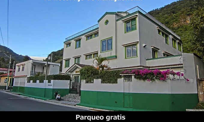 Panajachel Hotel | Hotel El Sol