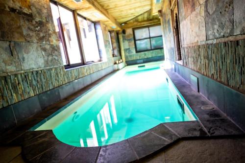 Pont-l'Eveque Hotel | Hotel et Spa Le Lion d'Or