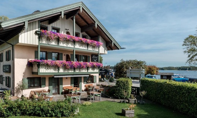 Prien am Chiemsee Hotel | Hotel Garni Möwe am See