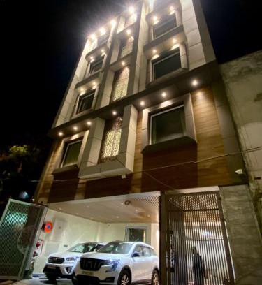 Varanasi Hotel | Hotel Glorious Grand