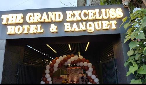 Surat Hotel | Hotel Grand Exceluss