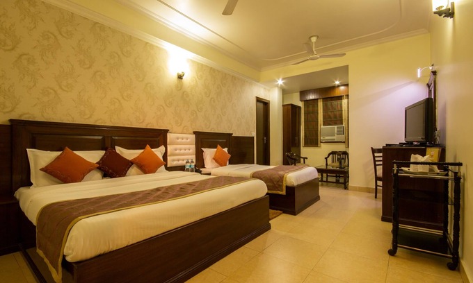 Karol Bagh Hotel | Hotel Grand Park Inn