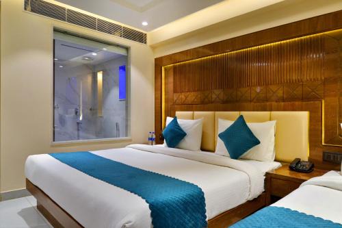 Paharganj Hotel | Hotel Grand Plaza in City Centre - Walking Distance From New Delhi Railway Station and Connaught Place