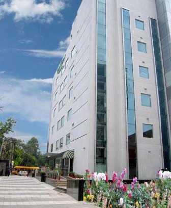 Sector 14 Hotel | Hotel Grenville