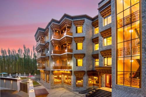 Leh Hotel | Hotel Gyalpo Residency - A Mountain View Luxury Hotel in Leh