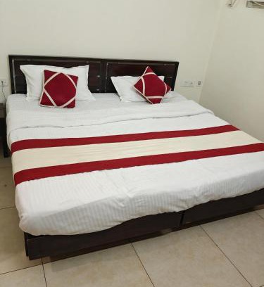 Malviya Nagar Hotel | Hotel Hari villa by rock on