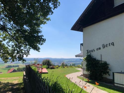 Rinchnach Hotel | Hotel "Haus am Berg"