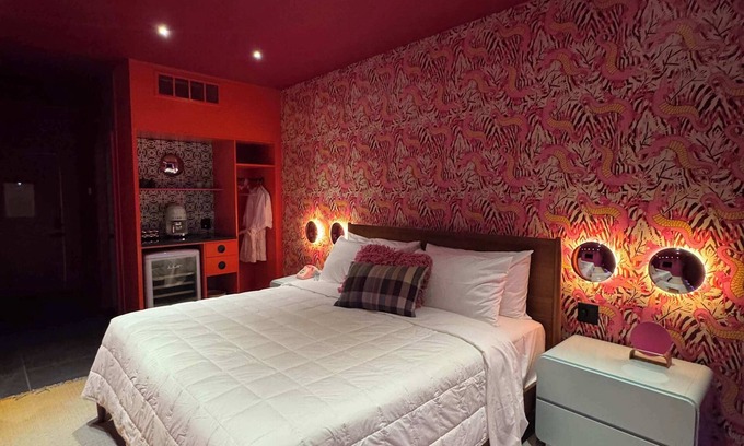 Cherokee Triangle Hotel | Hotel Hilo - Room 203