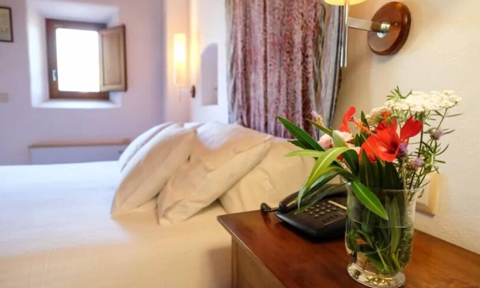 Sant Rafael de Sa Creu Hotel | Hotel In San Rafael With Breakfast, Smoking