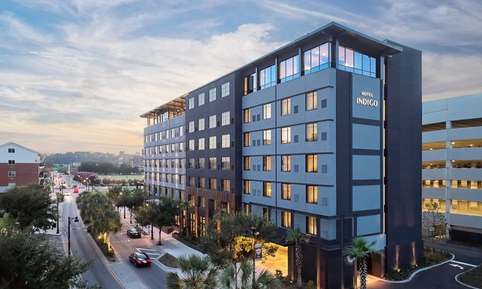 College Town Hotel | Hotel Indigo Tallahassee - Collegetown by IHG
