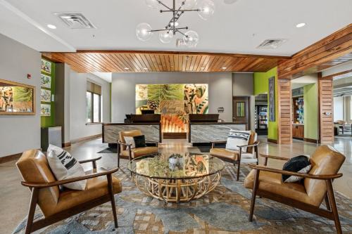 Traverse City Hotel | Hotel Indigo Traverse City by IHG