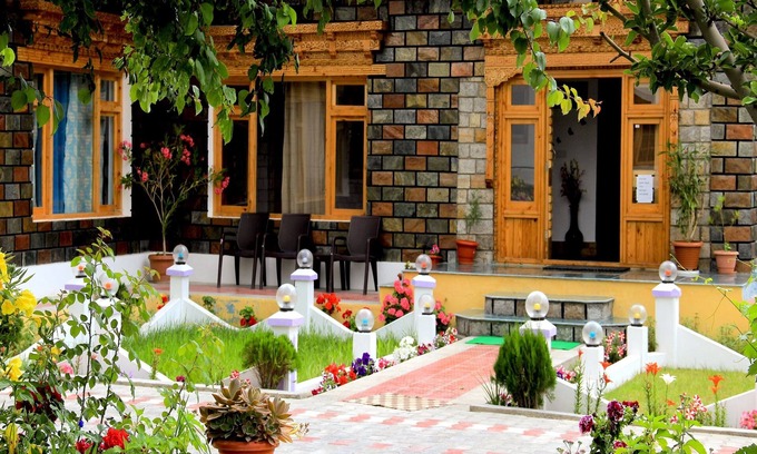 Leh Hotel | Hotel Jeevanam Villa